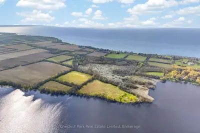 1092 Huycks Point Road, Prince Edward County, On K0a 3l0