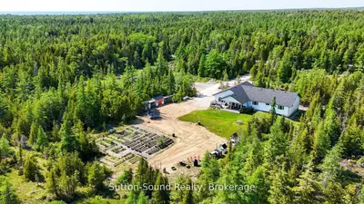 107 Whiskey Harbour Road, Northern Bruce Peninsula, On N0h 2t0
