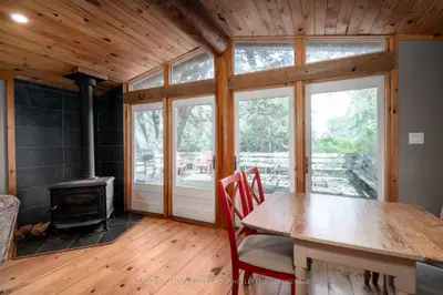 19 Pc Lane, Prince Edward County, On K0k 2t0