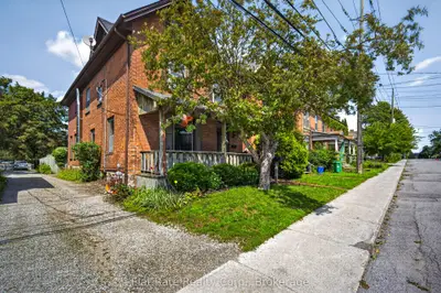 220 London Street, Peterborough, On K9h 2y9