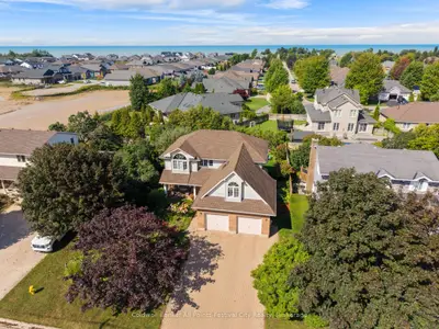 390 Eldon Street S, Goderich, On N7a 4k8