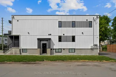 1231 Shillington Avenue C, Carlington - Central Park, On K1z 7z9