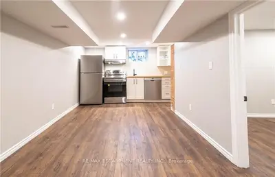 50 Burris Street B, Hamilton, On L8m 2j4