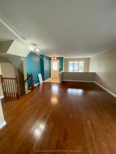 320 Tivoli Private 12, Cityview - Parkwoods Hills - Rideau Shore, On K2e 0a6