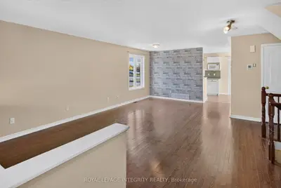 320 Tivoli Private 12, Cityview - Parkwoods Hills - Rideau Shore, On K2e 0a6