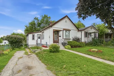 31 Barker Street, London East, On N5y 1x5