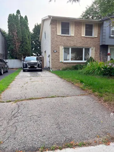 433 A Lee Avenue, Waterloo, On N2k 2g4