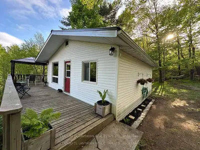 1024 Harrington Lane, Frontenac, On K0h 0b6
