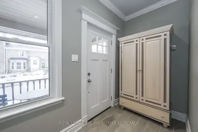 100 Central Avenue, London East, On N6a 1m4