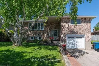 18 MAYBERRY Place, Stratford, ON N5A 6Z7