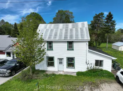 Detached in Chatsworth