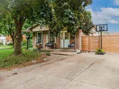 24 GREENMEADOW Court, St. Catharines, ON L2N 6Y8