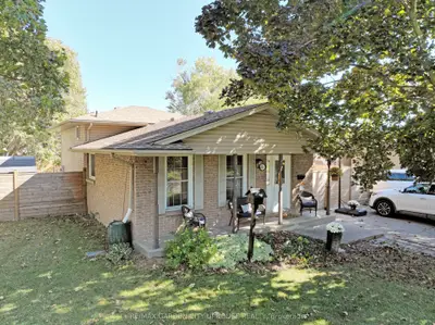 24 GREENMEADOW Court, St. Catharines, ON L2N 6Y8
