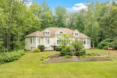 1037 Rockcastle Road, Gravenhurst, On P0e 1n0