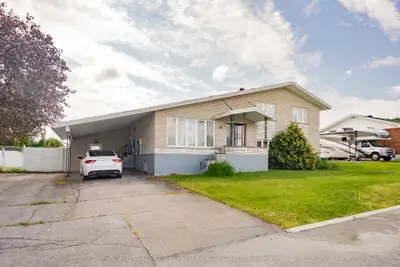54 Victoria Street W, North Glengarry, On K0c 1a0