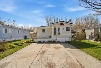 428 Pine Pass, Centre Wellington, On N1m 2w5