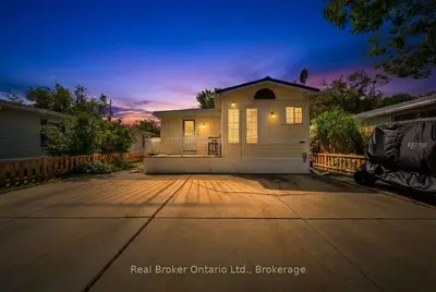 428 Pine Pass, Centre Wellington, On N1m 2w5