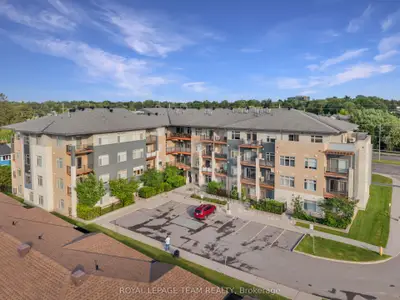 2785 Baseline Road 215, Parkway Park - Queensway Terrace S And Area, On K2h 0b7