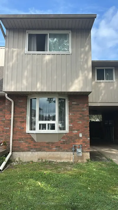 100 Brownleigh Avenue 156, Welland, On L3b 5v8