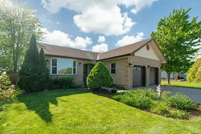 34381 DENFIELD Road, Lucan Biddulph, ON N0M 2S0