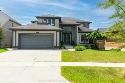 944 Collins Drive, London South, On N6k 4x6