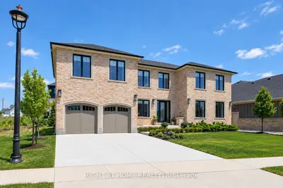 372 Manhattan Drive, London South, On N6k 0l5