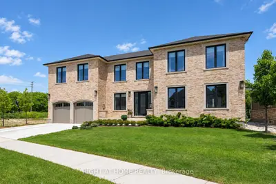 372 Manhattan Drive, London South, On N6k 0l5