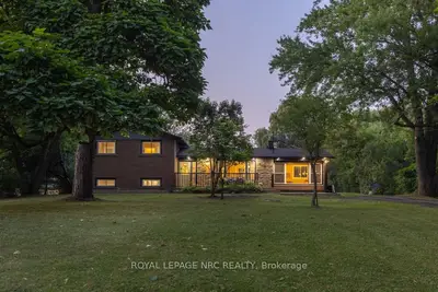 2432 Port Robinson Road, Thorold, On L3b 5n5