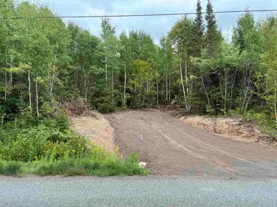241 Cloud Lake Road, Neebing, On P7l 0a8