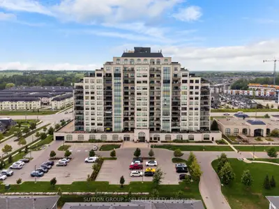 260 VILLAGEWALK Boulevard 209, London North, ON N6G 0W6