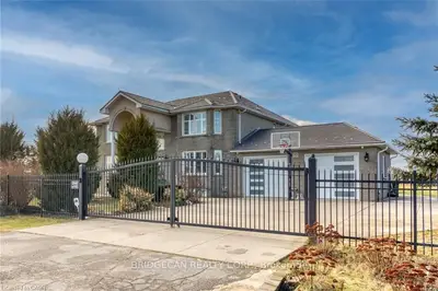 283 Second Road E, Hamilton, On L8j 3j1