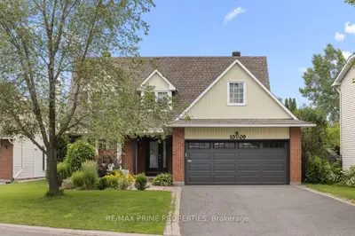 Detached in Orleans - Convent Glen and Area