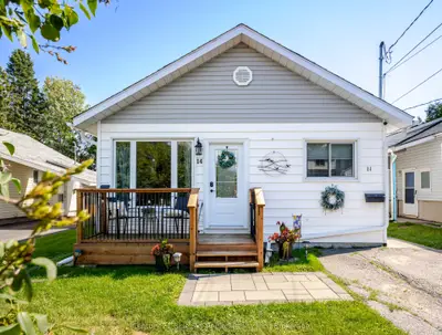 14 MACDONALD Avenue W, North Bay, ON P1A 1G4