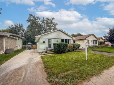 36 Upcott Crescent, London South, On N6e 1s7