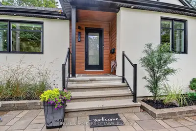 390 W Princeton Avenue, Carlingwood - Westboro And Area, On K2a 0m7