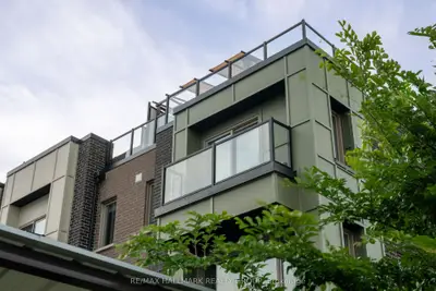 583 Takamose Private 217, Manor Park - Cardinal Glen And Area, On K1k 4z4