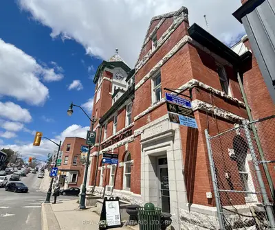 49 Manitoba Street M1a, Bracebridge, On P1l 2b2