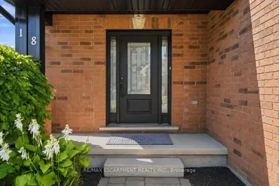 18 Sable Drive, Hamilton, On L9k 1k9