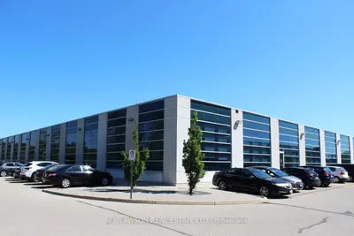 615 Kumpf Drive 400, Waterloo, On N2v 1k8