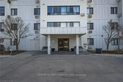 135 Baseline Road W 402, London South, On N6j 4w4