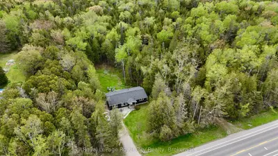 7221 6 Highway, Northern Bruce Peninsula, On N0h 2r0