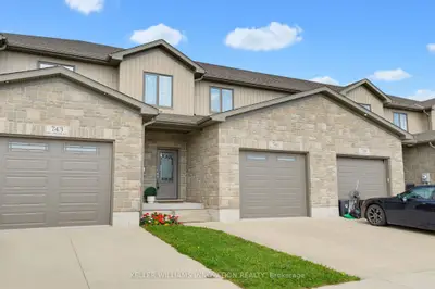 741 Hollinger Avenue S, North Perth, On N4w 0j3