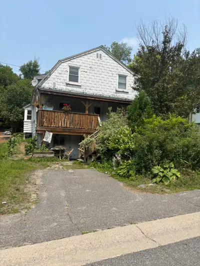 26 Cann Street, Huntsville, On P1h 1k7