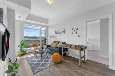 Condo Apartment in Hamilton