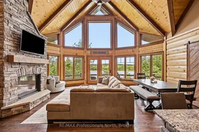 1666 Beaumont Drive, Bracebridge, On P1l 1x2
