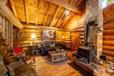 4 Mary Street, Magnetawan, On P0a 1a0
