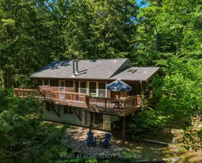 1527 Moon River Road, Muskoka Lakes, On P0c 1h0