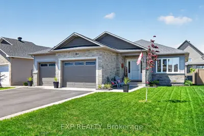 450 Central Park Boulevard, Russell, On K4r 0c6