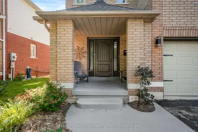 24 Segwun Road, Hamilton, On L8b 0k2