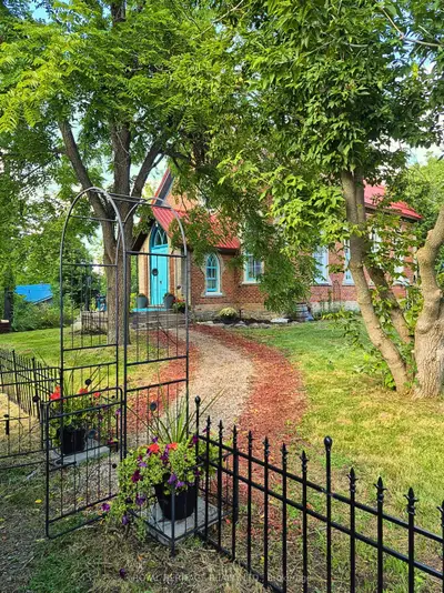 13 RICHMOND Street E, Kawartha Lakes, ON K0M 2B0